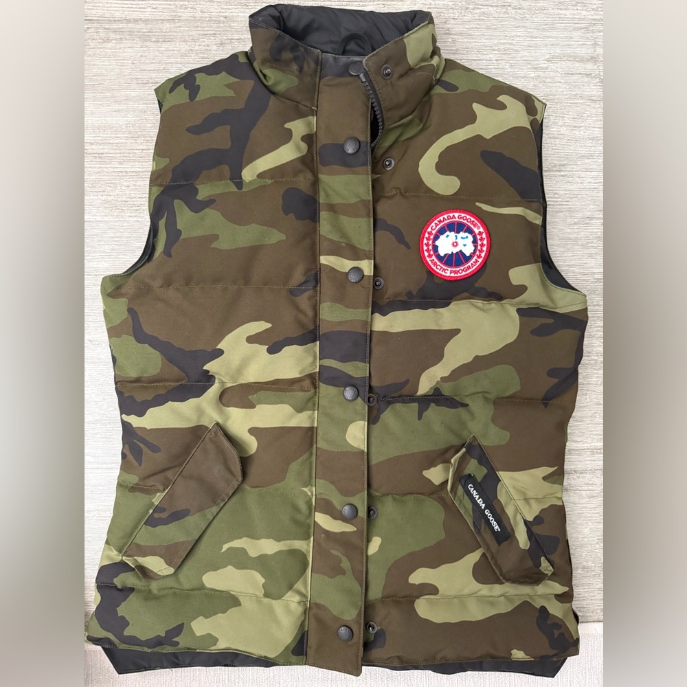 Canada Goose Freestyle Vest – Camo (Men’s Small / Fits Women’s Medium)